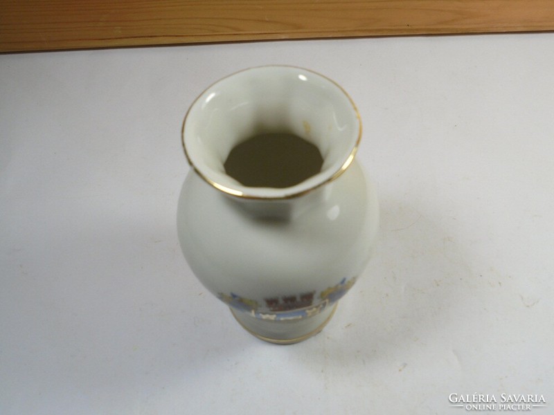 Porcelain vase - German made neusfadfi sa - 10 cm high