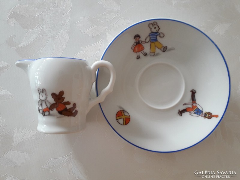 Retro mesemintás porcelán kis kiöntő tejkiöntő huszár mackó mintás