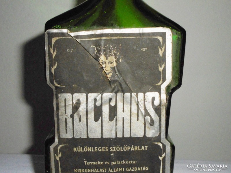 Retro BACCHUS különleges szőlőpárlat üveg palack - Kiskunhalasi Állami Gazdaság - 1975-ös