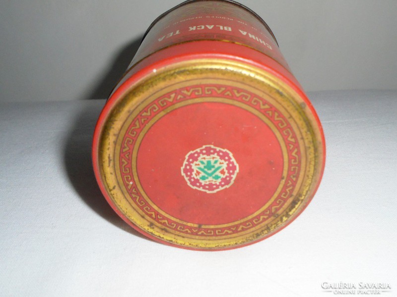 Retro metal tea box metal tin box - Chinese, from the 1970s