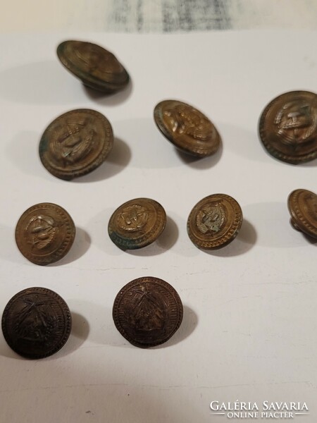 11 military buttons with Cancer coat of arms