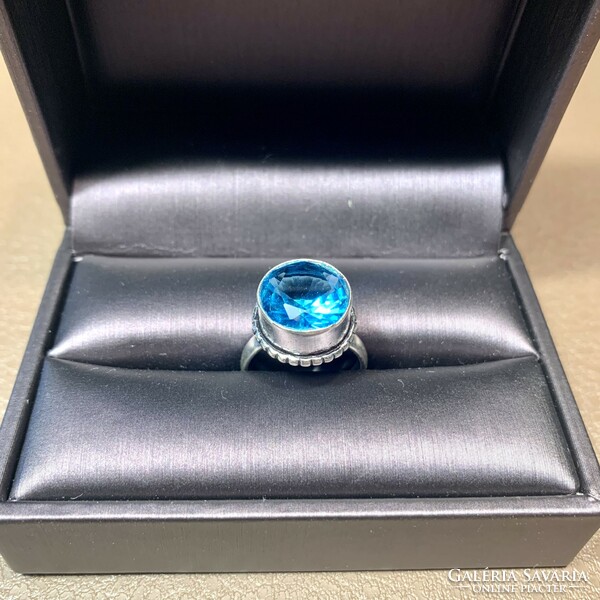 925 ezüstözött gyűrű kék topáz szín kővel 6 méret (16,5 mm átmérő) indiai ezüstözött gyűrű