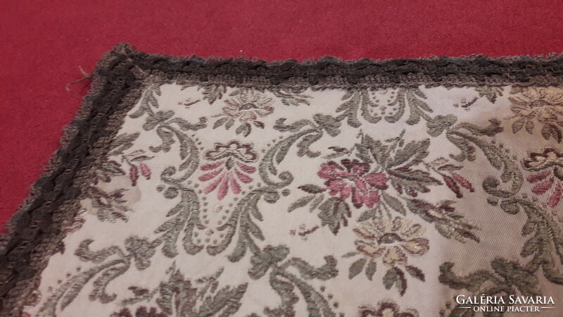 Antique tapestry tablecloth (l3274)