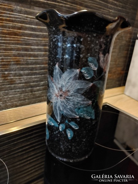 Flower pattern vase 25 cm