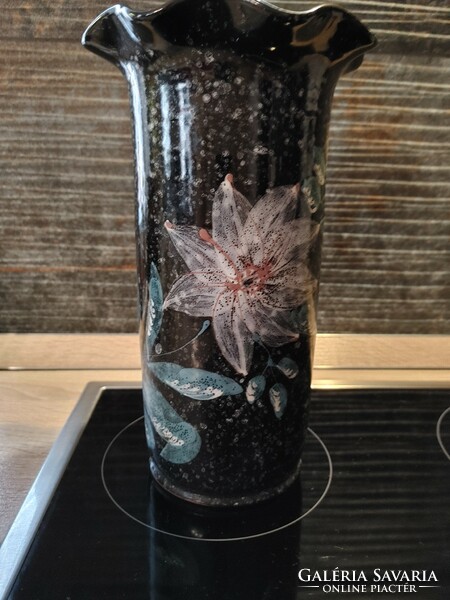 Flower pattern vase 25 cm