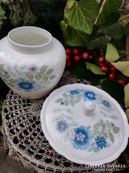 Wedgwood nagy piperetartó és váza
