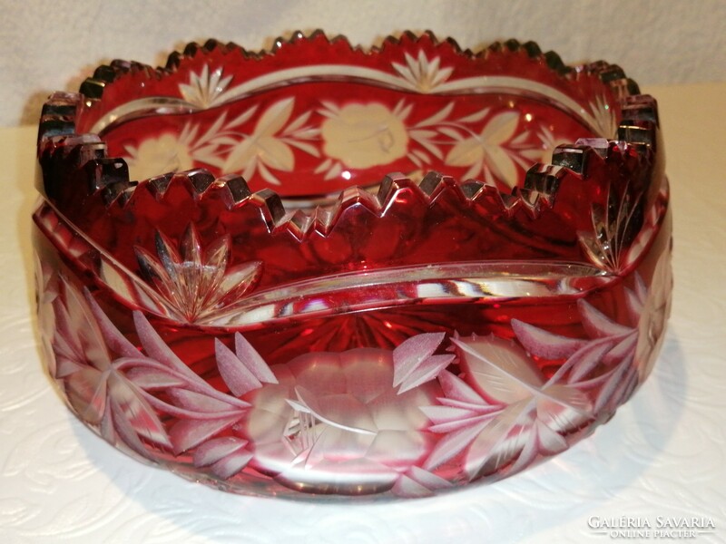 Colored lead crystal table offering, candy holder, decoration.