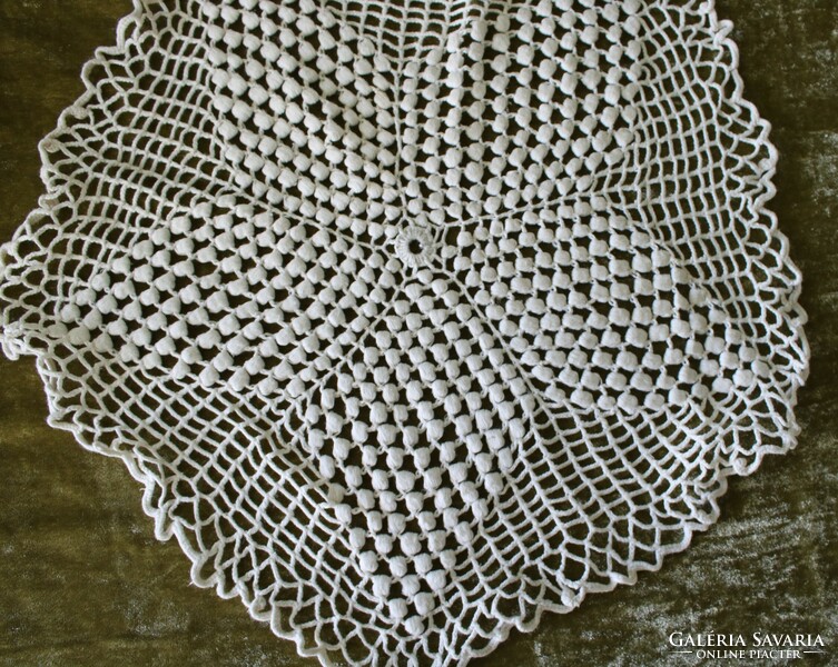 Beautiful lace tablecloth 2 pcs