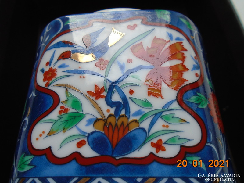 Imari style empress garden (=empress's garden) covered holder with bird flowers with protruding painting