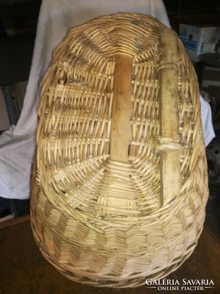 Wicker basket