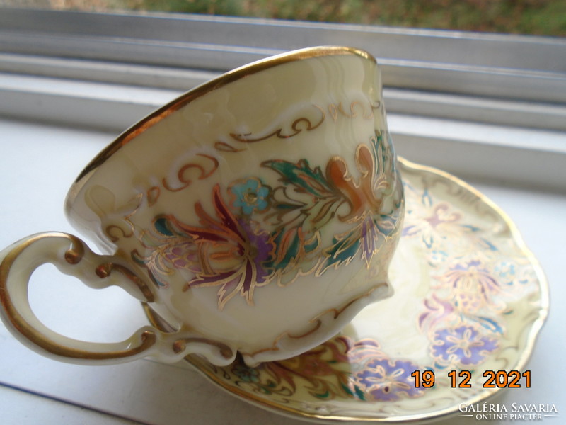 Zsolnay hand-painted gold-contoured rare flower pattern with coffee cup tray