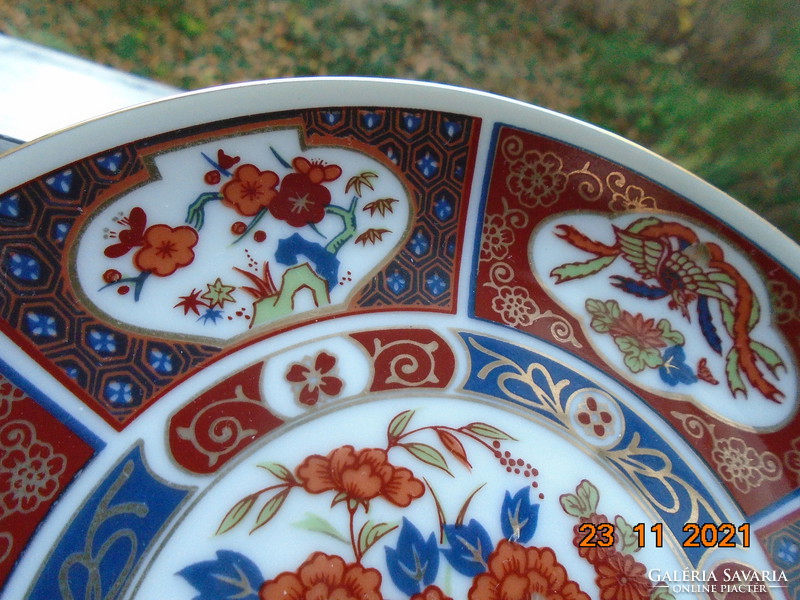 Eiwa kinsei Imari gold brocade hand-painted Japanese plate