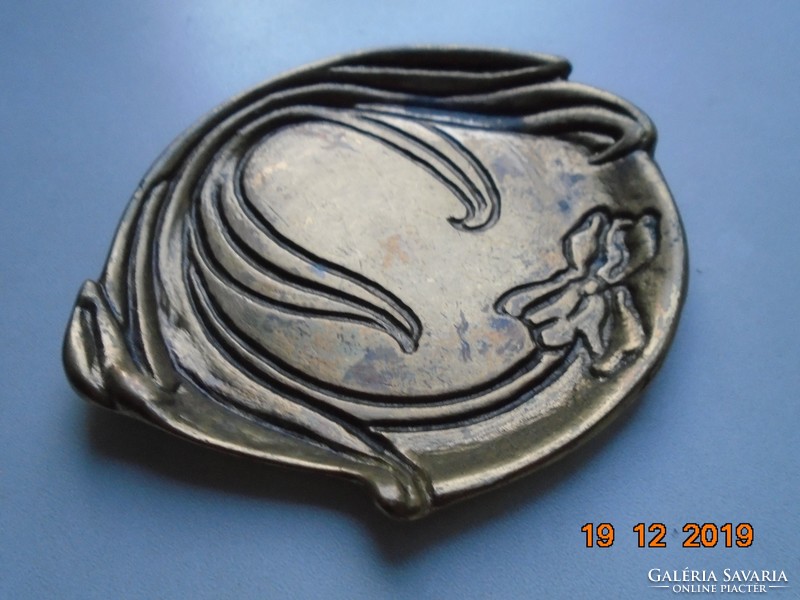 Art Nouveau bronze decorative bowl