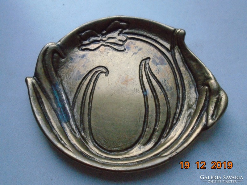 Szecessziós bronz dísztálka