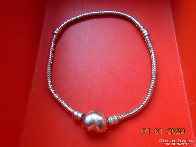 Silver-plated snake bracelet with heart