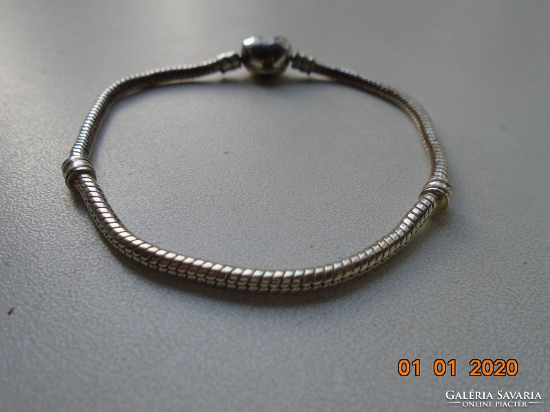 Silver-plated snake bracelet with heart