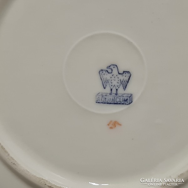 Aquincumi színes virág és pillangómintás porcelán gyűrűtartó tálka (2472)