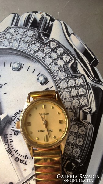 (K) Paris Delon szép női quartz óra