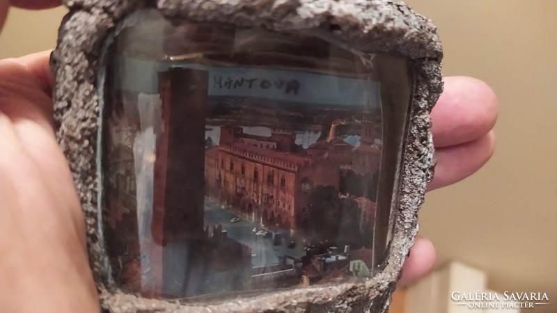 Decorative glass mantova with picture inside