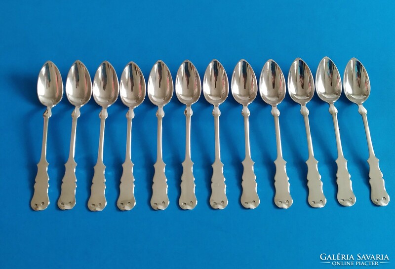 Ezüst 12 személyes  evőeszköz készlet antik hegedű forma  133 darabos