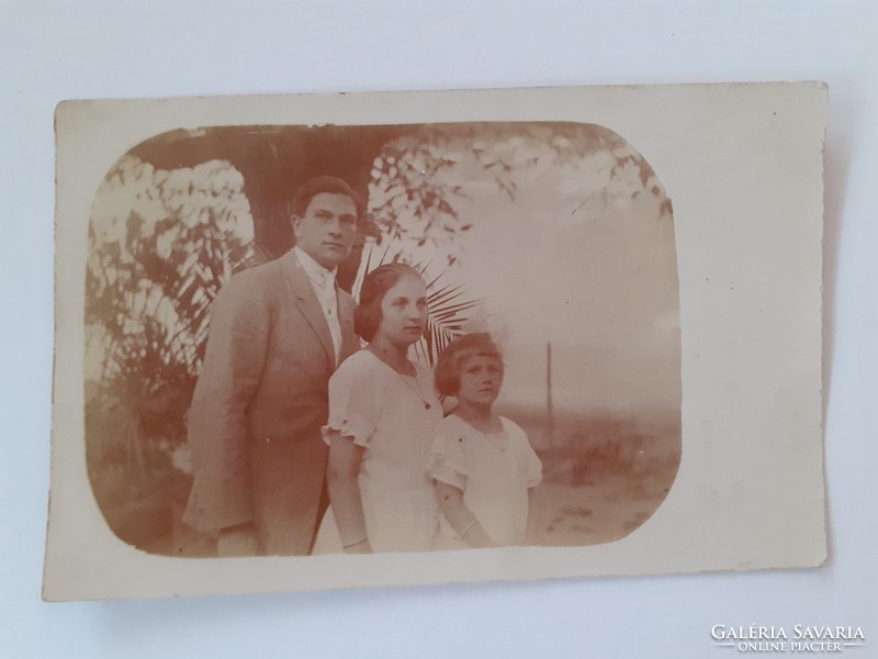 Old photo circa 1920s vintage group photo photo postcard
