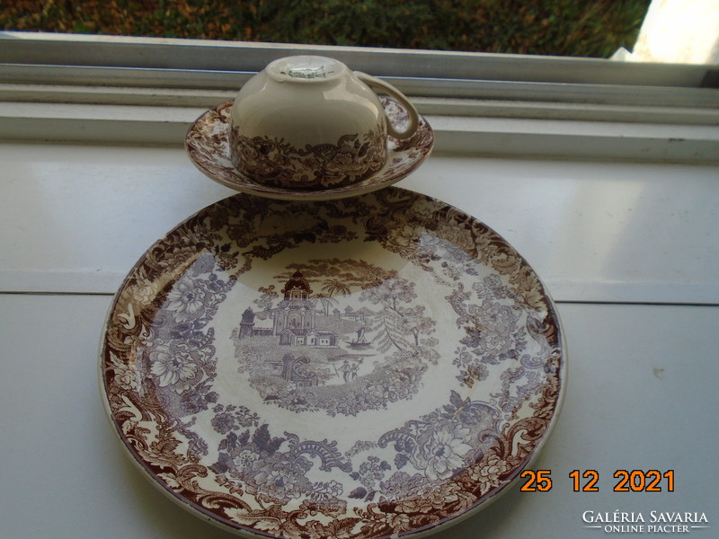 Antique Italian Laveno ceramic faience breakfast set with oriental pagoda and rich flower pattern