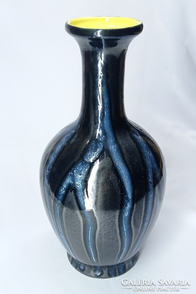 Large-sized lake head ceramic vase