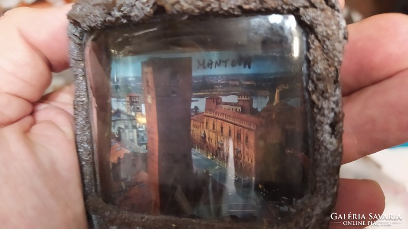 Decorative glass mantova with picture inside