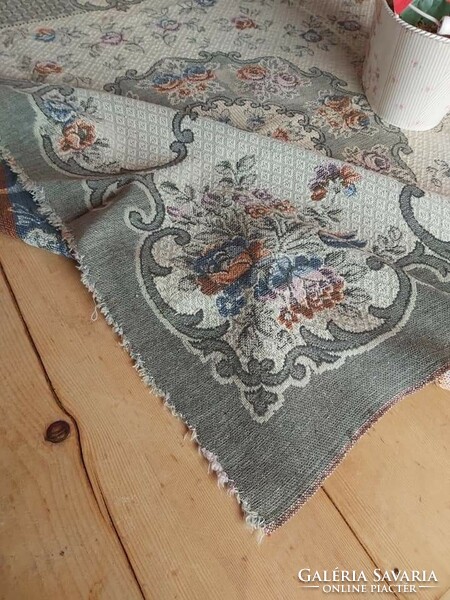Beautiful pattern retro woven tablecloth bedspread nostalgia