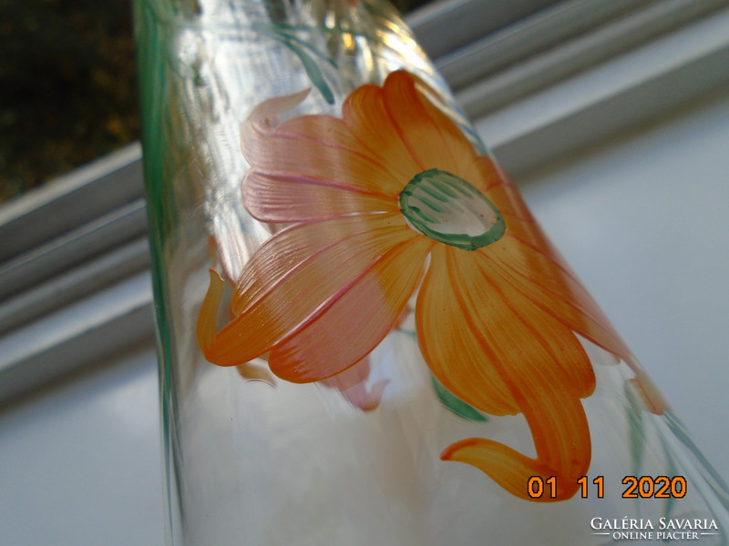 Kézzel festett látványos virágokkal, sokszögletes váza