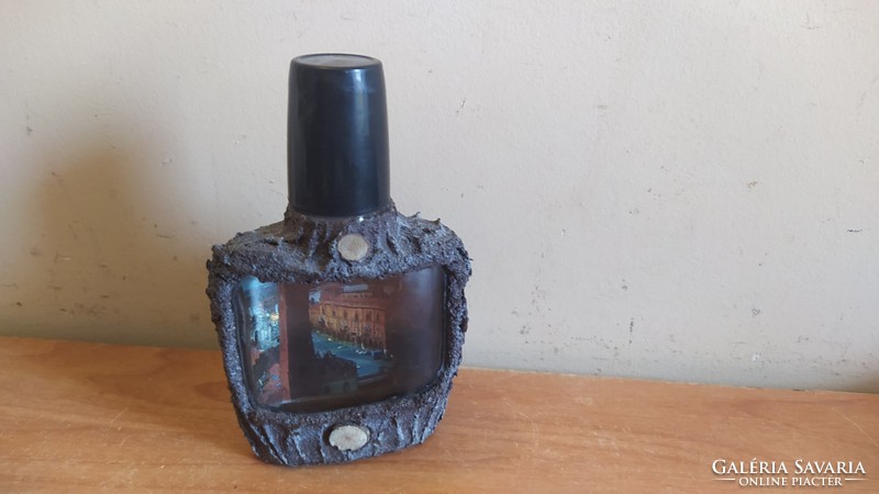 Decorative glass mantova with picture inside