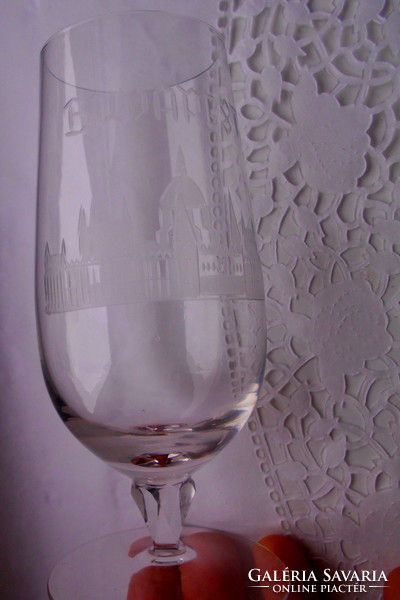 Budapest commemorative glass goblet-polished. Parliament with decoration