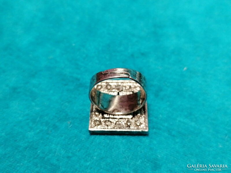 Szögletes gyűrű (625)