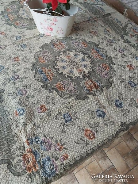 Beautiful pattern retro woven tablecloth bedspread nostalgia