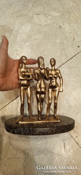 Female nude statue in bronze, size 24 cm, for collectors.
