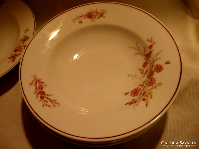Rózsaszín virágos antik fali tányérok 4 db