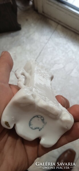 Osztrák porcelán váza, 15 cm-es nagyságú ritkaság.