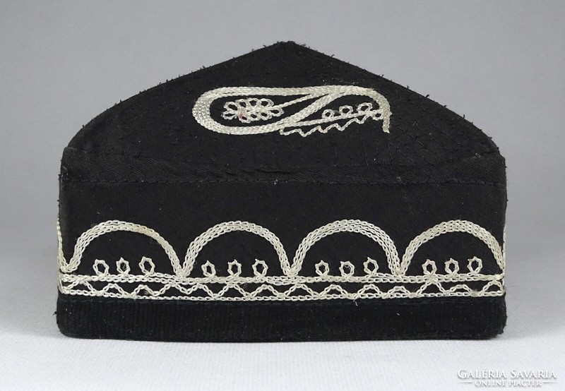 1L339 old embroidered black Tajik tubeteika headgear hat