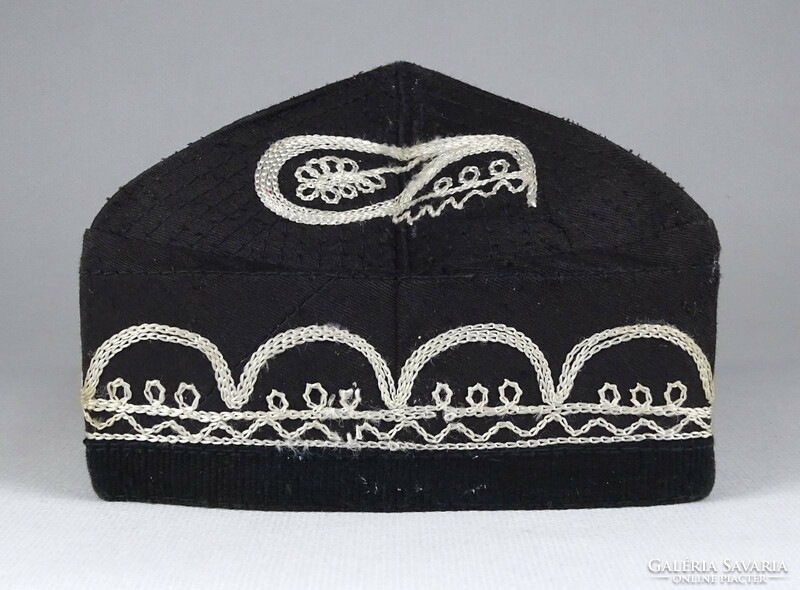 1L339 old embroidered black Tajik tubeteika headgear hat