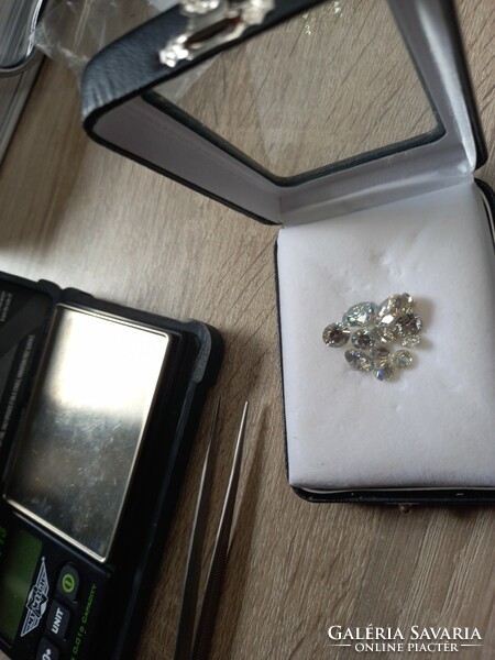 Premium quality!!! 1 Ct moissanite with certification!!!