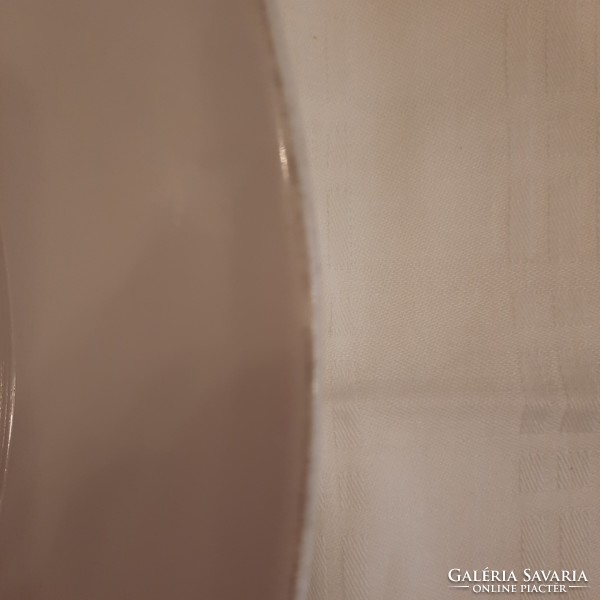 Zsolnay fehér tál pajzsos, számozott, átmérő 32 cm