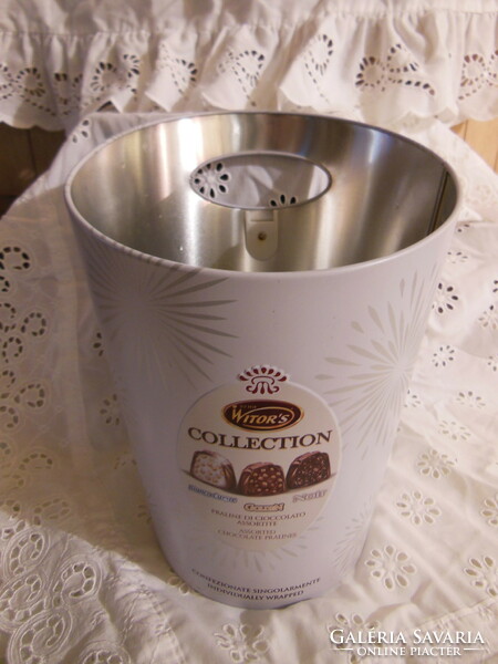Bucket - metal - 22 x 17 cm - chocolate holder - thick - solid - like new