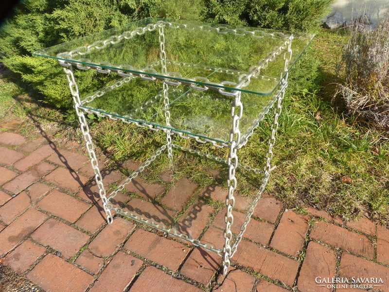 Loft design table / iron chain.