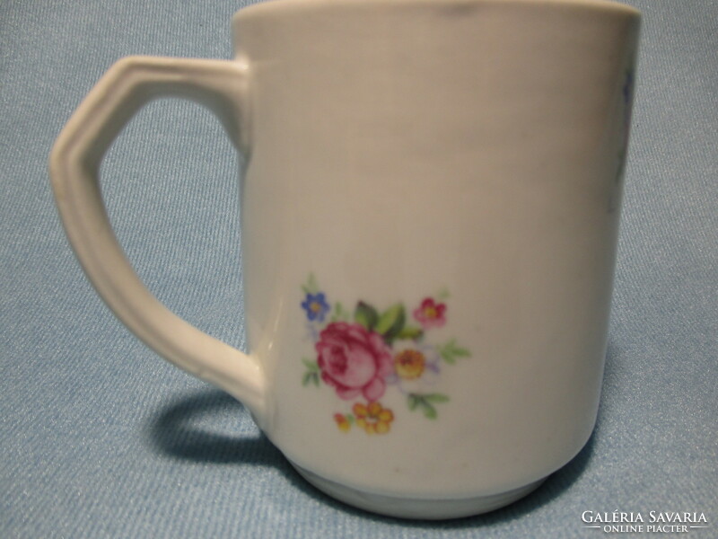 Kispest mug with small rose pattern, cup