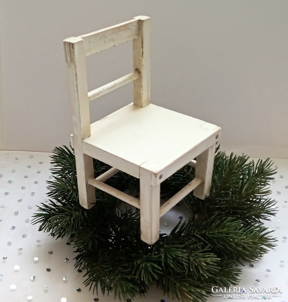 Dollhouse wooden chair 7.5X13cm