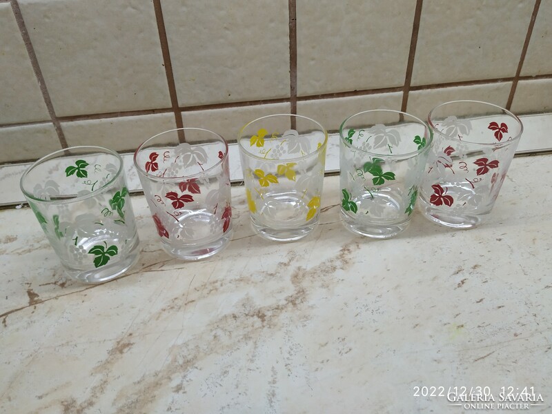5 flower patterned wine glasses for sale!