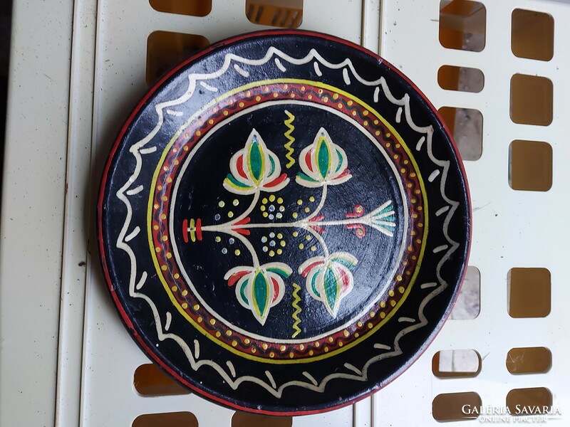Decorative wall plate repainted by an artist approx. 25 cm - 364