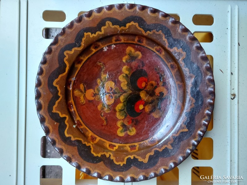 Decorative wall plate repainted by an artist approx. 25 cm - 371