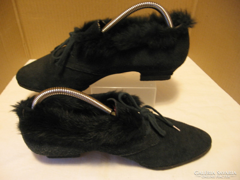 Black suede leather women's shoes decorated with genuine fur 7