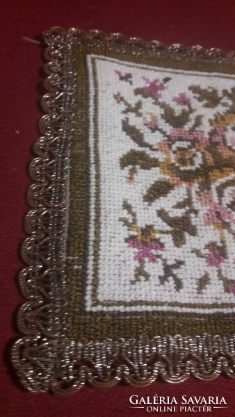 Old Belgian tapestry tablecloth in display case (l3322)